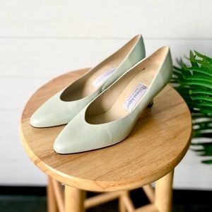 Vintage Spain Sage Green Heels Pumps - 8M